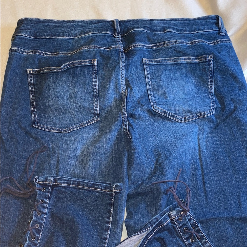 Maurices Dark Blue Capri Jeans - Picture 5 of 5